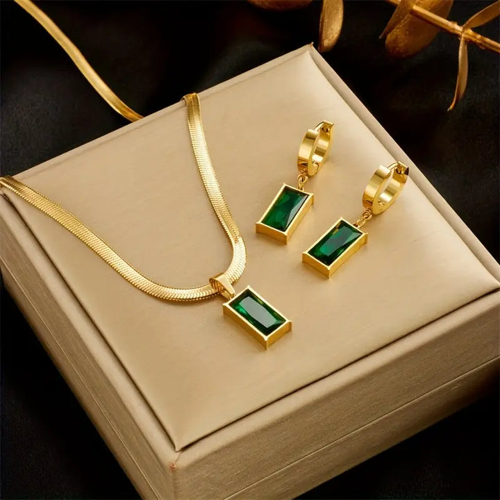 Iselotte Verdain Gold Jewelry Set